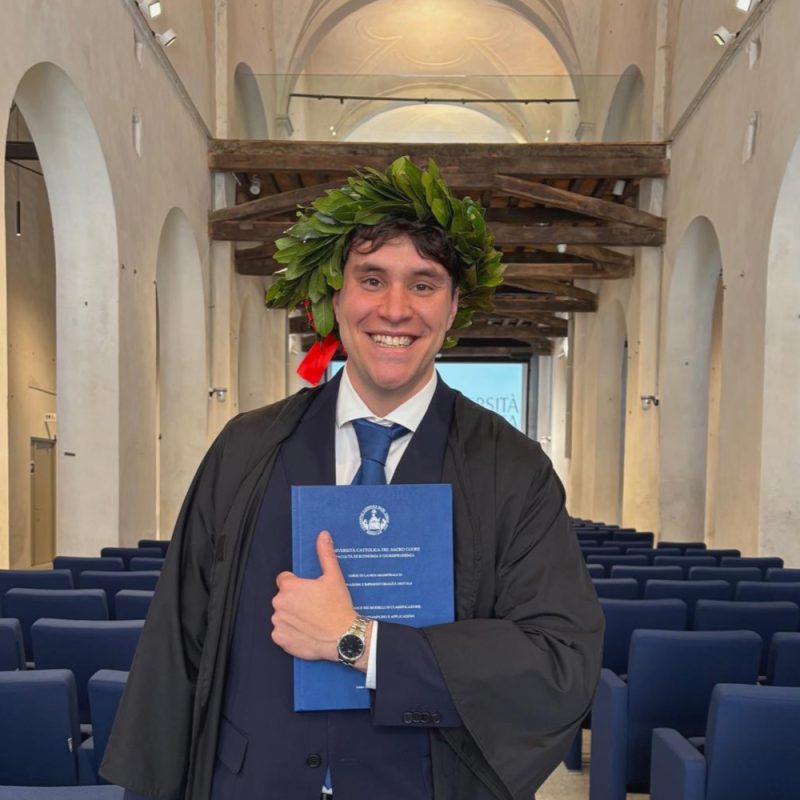 Giulio Garozzo, fondatore di MyBadante, il giorno della laurea